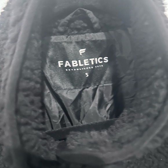 Fabletics Black Teddy Jacket - Picture 3 of 6